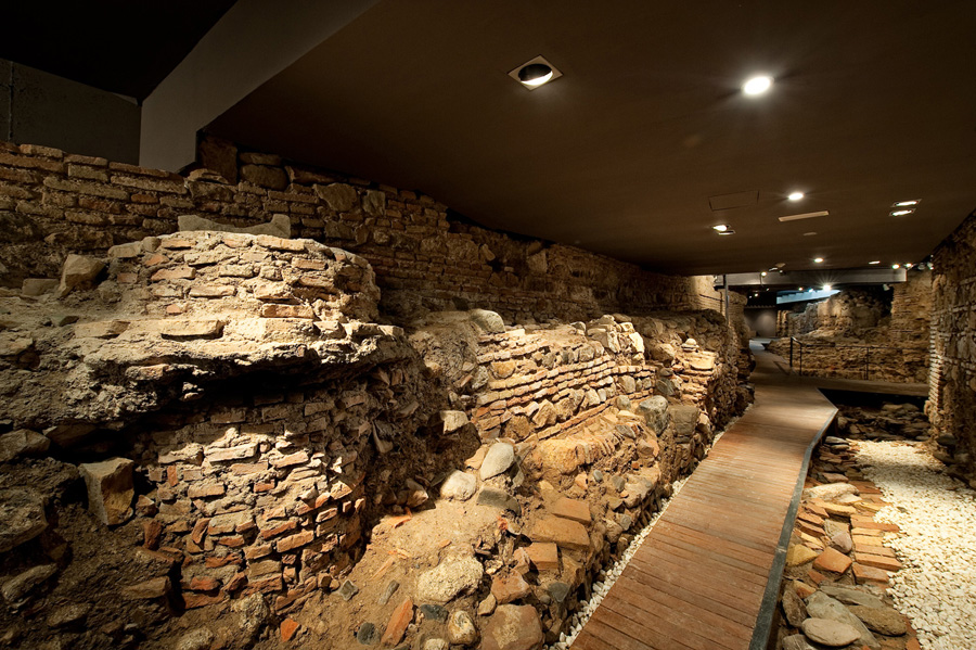 Entremuros restaurant