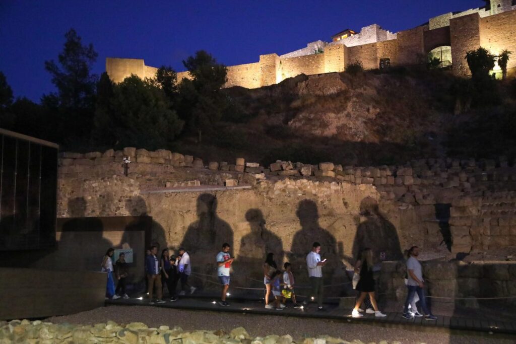 Nighttime visit to the Roman Theatre